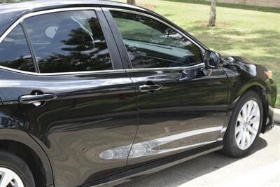2020 Toyota Camry LE LOADED 1 TX LADY OWNER FRESH TRADE IN NICE   - Photo 18 - Stafford, TX 77477