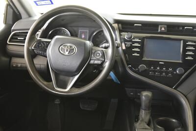 2020 Toyota Camry LE LOADED 1 TX LADY OWNER FRESH TRADE IN NICE   - Photo 23 - Stafford, TX 77477