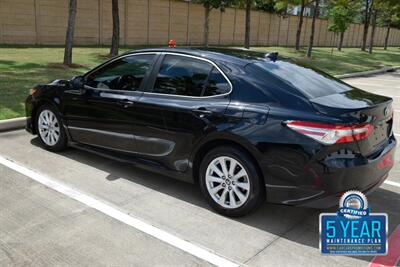 2020 Toyota Camry LE LOADED 1 TX LADY OWNER FRESH TRADE IN NICE   - Photo 13 - Stafford, TX 77477