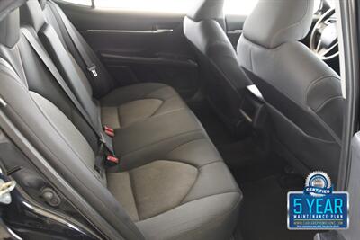 2020 Toyota Camry LE LOADED 1 TX LADY OWNER FRESH TRADE IN NICE   - Photo 36 - Stafford, TX 77477