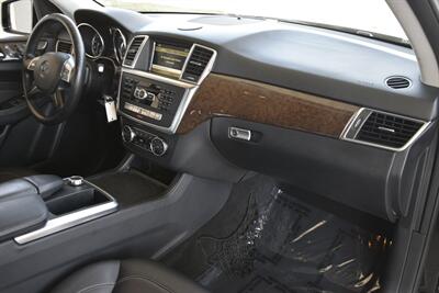 2012 Mercedes-Benz ML 350 4MATIC LTHR NAV ROOF BRAND NEW TIRES CLEAN   - Photo 29 - Stafford, TX 77477