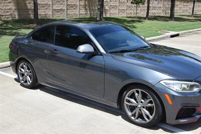 2015 BMW M235i SPORTS COUPE TECH/PREM PKG DRIVE ASST CLEAN   - Photo 6 - Stafford, TX 77477
