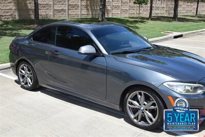 2015 BMW M235i SPORTS COUPE TECH/PREM PKG DRIVE ASST CLEAN   - Photo 6 - Stafford, TX 77477