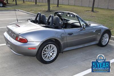 2002 BMW Z3 2.5i 5SPD MANUAL 38K ORIG MILES SPORTS WHLS CLEAN   - Photo 16 - Stafford, TX 77477