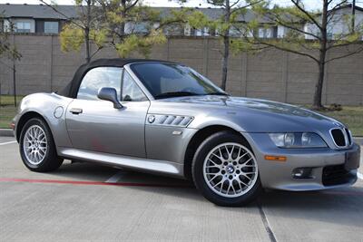 2002 BMW Z3 2.5i 5SPD MANUAL 38K ORIG MILES SPORTS WHLS CLEAN   - Photo 2 - Stafford, TX 77477