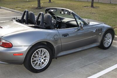 2002 BMW Z3 2.5i 5SPD MANUAL 38K ORIG MILES SPORTS WHLS CLEAN   - Photo 18 - Stafford, TX 77477