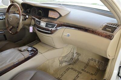 2008 Mercedes-Benz S 550 NAV HTD STS ROOF NEW TRADE CLEAN   - Photo 29 - Stafford, TX 77477
