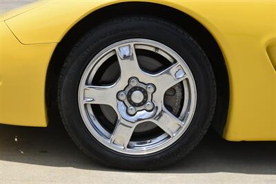 2004 Chevrolet Corvette CONVERTIBLE AUTOMATIC LOADED CLEAN HUD   - Photo 29 - Stafford, TX 77477