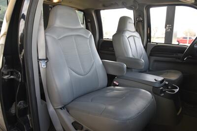 2006 Ford F-350 Super Duty Lariat Lariat 4dr Crew Cab   - Photo 41 - Stafford, TX 77477