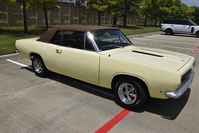 1967 Plymouth Barracuda   - Photo 4 - Stafford, TX 77477