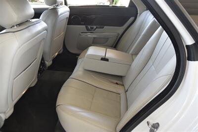 2015 Jaguar XJ L PORTFOLIO EDI NAV PANO ROOF BK/CAM FRESH TRADE   - Photo 36 - Stafford, TX 77477