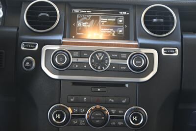 2016 Land Rover LR4 HSE LUX NAV BK/CAM HTD STS ROOF PREM WHLS   - Photo 27 - Stafford, TX 77477