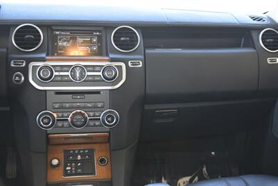 2016 Land Rover LR4 HSE LUX NAV BK/CAM HTD STS ROOF PREM WHLS   - Photo 25 - Stafford, TX 77477