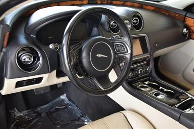 2014 Jaguar XJ L PORTFOLIO NAV BK/CAM HTD/AC STS FRESH TRADE   - Photo 28 - Stafford, TX 77477