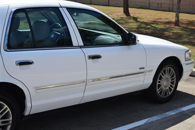 2010 Mercury Grand Marquis LS 56K ORIG LOW MILES LTHR INT FRESH TRADE NICE   - Photo 18 - Stafford, TX 77477