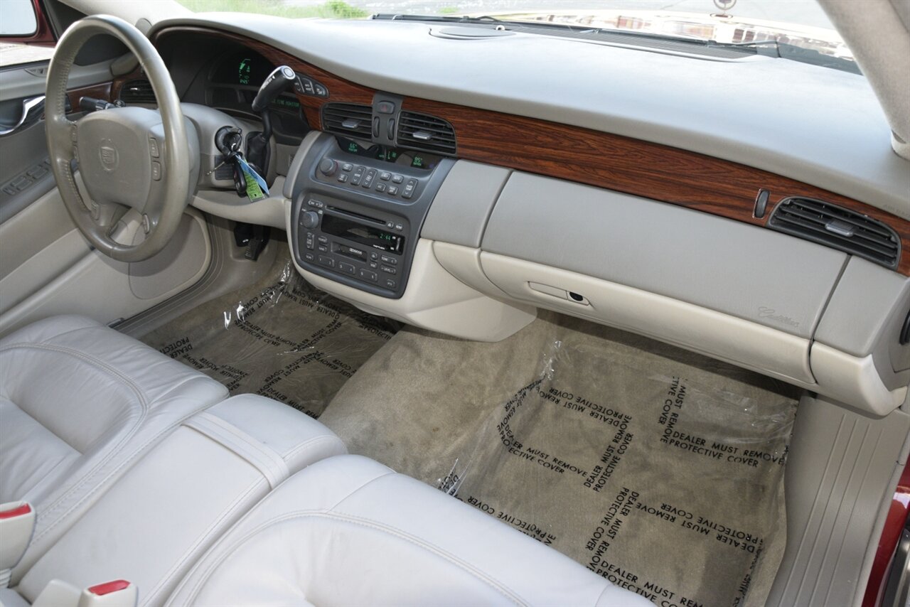 2003 Cadillac DeVille Base photo 29