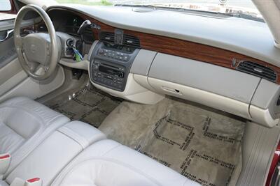 2003 Cadillac DeVille ELEGANCE EDI CARRIAGE TOP LOW MILES FRESH TRADE IN   - Photo 29 - Stafford, TX 77477