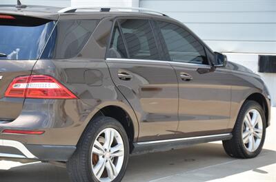 2013 Mercedes-Benz ML350 NAV BK/CAM HTD STS S/ROOF 62K MILES CLEAN   - Photo 19 - Stafford, TX 77477