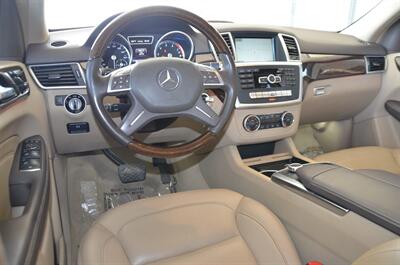 2013 Mercedes-Benz ML350 NAV BK/CAM HTD STS S/ROOF 62K MILES CLEAN   - Photo 34 - Stafford, TX 77477