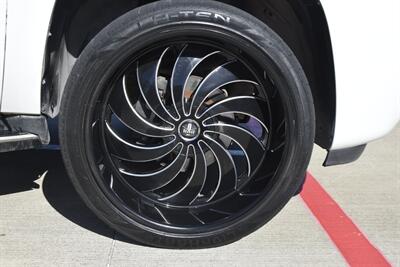 2009 GMC Yukon Denali XL NAV BK/CAM PREM WHLS HWY MILES CLEAN   - Photo 39 - Stafford, TX 77477