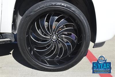 2009 GMC Yukon Denali XL NAV BK/CAM PREM WHLS HWY MILES CLEAN   - Photo 39 - Stafford, TX 77477