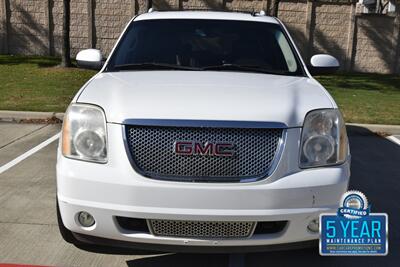2009 GMC Yukon Denali XL NAV BK/CAM PREM WHLS HWY MILES CLEAN   - Photo 2 - Stafford, TX 77477
