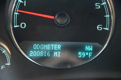 2009 GMC Yukon Denali XL NAV BK/CAM PREM WHLS HWY MILES CLEAN   - Photo 22 - Stafford, TX 77477