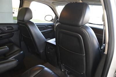 2009 GMC Yukon Denali XL NAV BK/CAM PREM WHLS HWY MILES CLEAN   - Photo 35 - Stafford, TX 77477