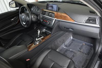 2013 BMW 328i xDrive   - Photo 33 - Stafford, TX 77477