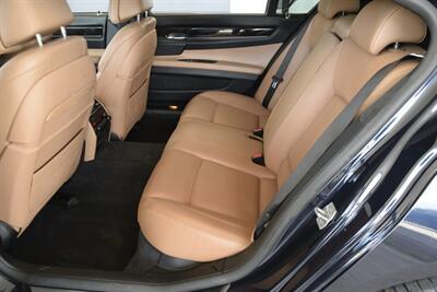 2015 BMW 750Li PREM/SPTS PKG NAV BK/CAM HWY MILES NEW TRADE   - Photo 36 - Stafford, TX 77477