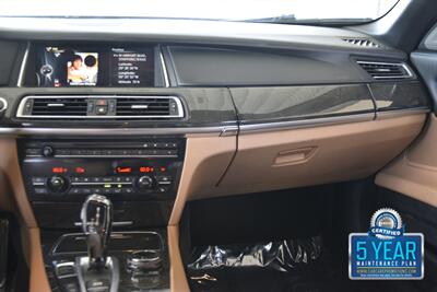 2015 BMW 750Li PREM/SPTS PKG NAV BK/CAM HWY MILES NEW TRADE   - Photo 25 - Stafford, TX 77477