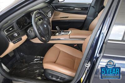 2015 BMW 750Li PREM/SPTS PKG NAV BK/CAM HWY MILES NEW TRADE   - Photo 30 - Stafford, TX 77477