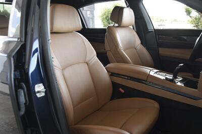 2015 BMW 750Li PREM/SPTS PKG NAV BK/CAM HWY MILES NEW TRADE   - Photo 33 - Stafford, TX 77477