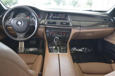 2015 BMW 750Li PREM/SPTS PKG NAV BK/CAM HWY MILES NEW TRADE   - Photo 26 - Stafford, TX 77477