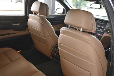 2015 BMW 750Li PREM/SPTS PKG NAV BK/CAM HWY MILES NEW TRADE   - Photo 35 - Stafford, TX 77477