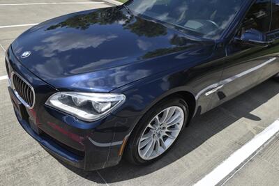 2015 BMW 750Li PREM/SPTS PKG NAV BK/CAM HWY MILES NEW TRADE   - Photo 10 - Stafford, TX 77477
