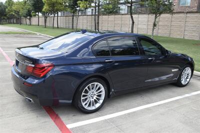 2015 BMW 750Li PREM/SPTS PKG NAV BK/CAM HWY MILES NEW TRADE   - Photo 14 - Stafford, TX 77477