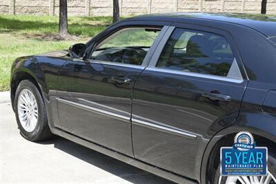 2008 Chrysler 300 Series Touring LTHR ALLOYS HWY MILES NEW TRADE IN   - Photo 17 - Stafford, TX 77477