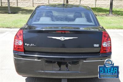2008 Chrysler 300 Series Touring LTHR ALLOYS HWY MILES NEW TRADE IN   - Photo 19 - Stafford, TX 77477