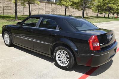 2008 Chrysler 300 Series Touring LTHR ALLOYS HWY MILES NEW TRADE IN   - Photo 13 - Stafford, TX 77477