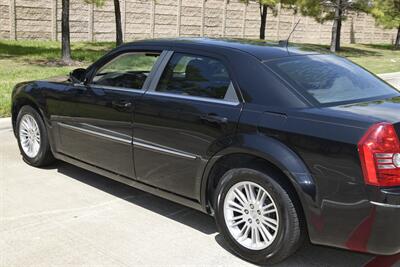 2008 Chrysler 300 Series Touring LTHR ALLOYS HWY MILES NEW TRADE IN   - Photo 15 - Stafford, TX 77477