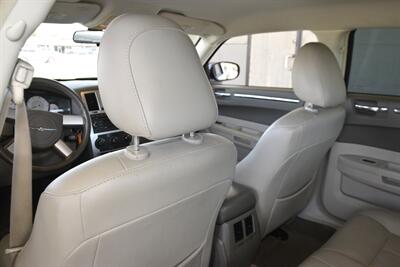 2008 Chrysler 300 Series Touring LTHR ALLOYS HWY MILES NEW TRADE IN   - Photo 32 - Stafford, TX 77477