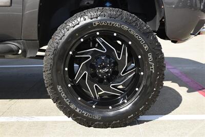 2010 Chevrolet Tahoe Z71 4X4   - Photo 38 - Stafford, TX 77477