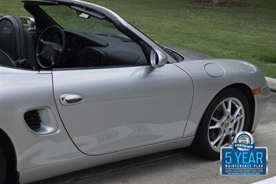 1997 Porsche Boxster 5SPD MANUAL w/HARD TOP HWY MILES FRESH TRADE   - Photo 24 - Stafford, TX 77477