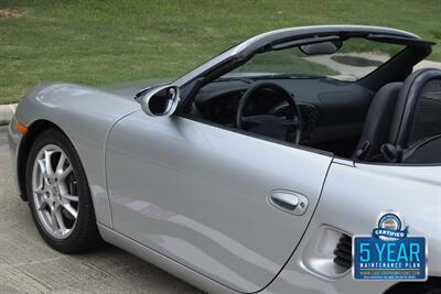 1997 Porsche Boxster 5SPD MANUAL w/HARD TOP HWY MILES FRESH TRADE   - Photo 23 - Stafford, TX 77477
