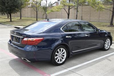 2011 Lexus LS 460 NAV ROOF HTD SEATS 48K MILES FRESH TRADE NICE   - Photo 17 - Stafford, TX 77477