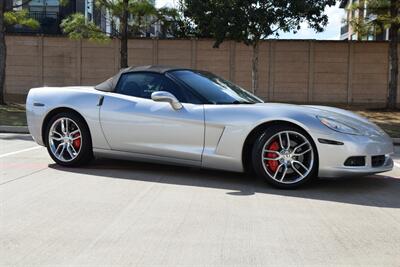2005 Chevrolet Corvette CONVERTIBLE 6SPD MANUAL 57K LOW MILES NEW TRADE IN   - Photo 22 - Stafford, TX 77477