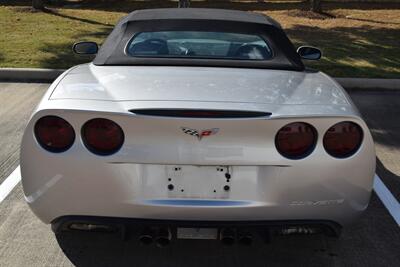 2005 Chevrolet Corvette CONVERTIBLE 6SPD MANUAL 57K LOW MILES NEW TRADE IN   - Photo 19 - Stafford, TX 77477