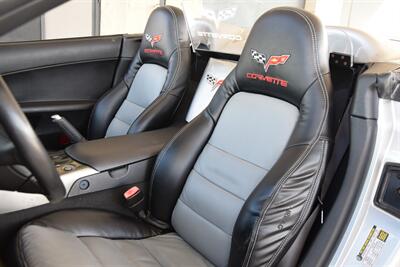 2005 Chevrolet Corvette CONVERTIBLE 6SPD MANUAL 57K LOW MILES NEW TRADE IN   - Photo 28 - Stafford, TX 77477