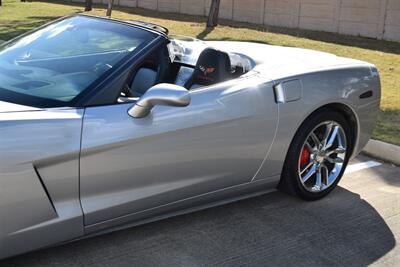 2005 Chevrolet Corvette CONVERTIBLE 6SPD MANUAL 57K LOW MILES NEW TRADE IN   - Photo 9 - Stafford, TX 77477
